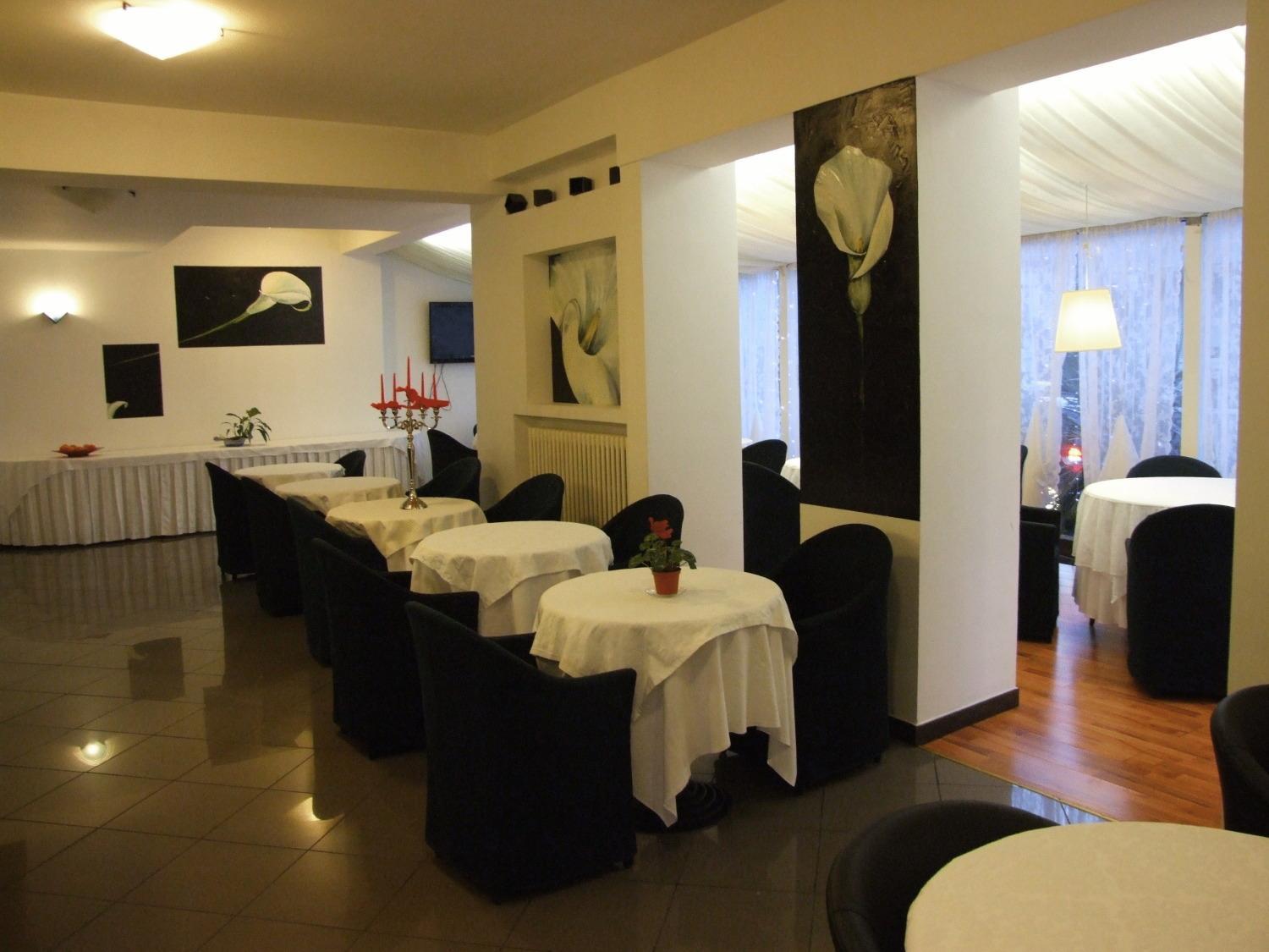 Hotel Mediterraneo Pesaro Esterno foto