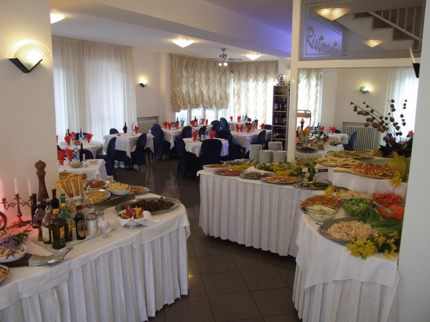 Hotel Mediterraneo Pesaro Esterno foto